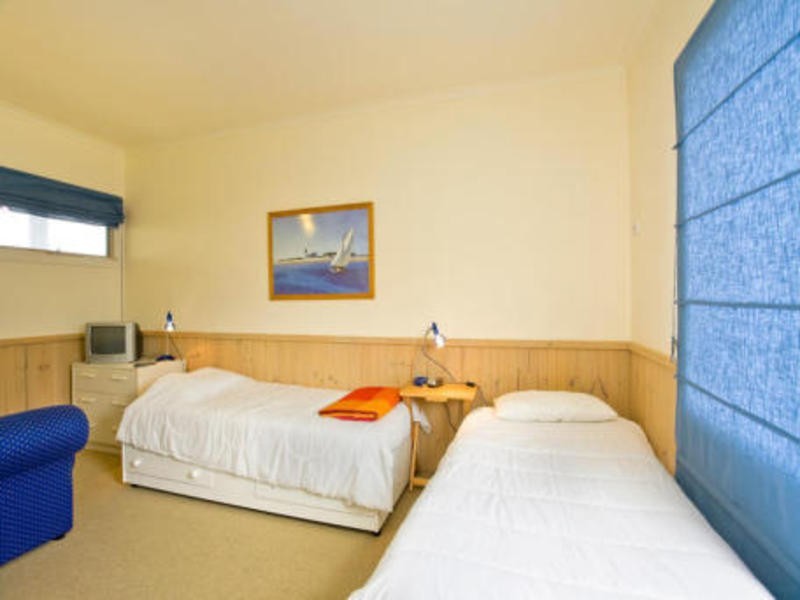 10 Park Avenue, Apollo Bay VIC 3233