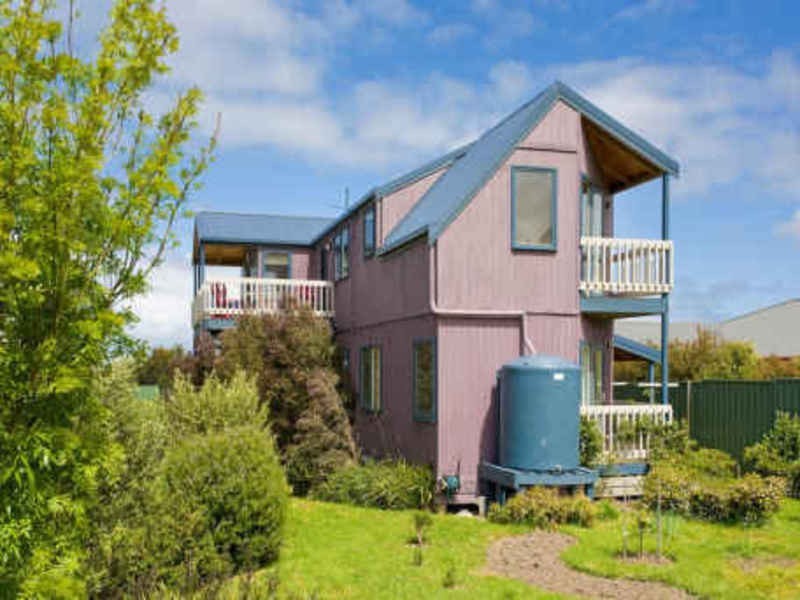10 Park Avenue, Apollo Bay VIC 3233