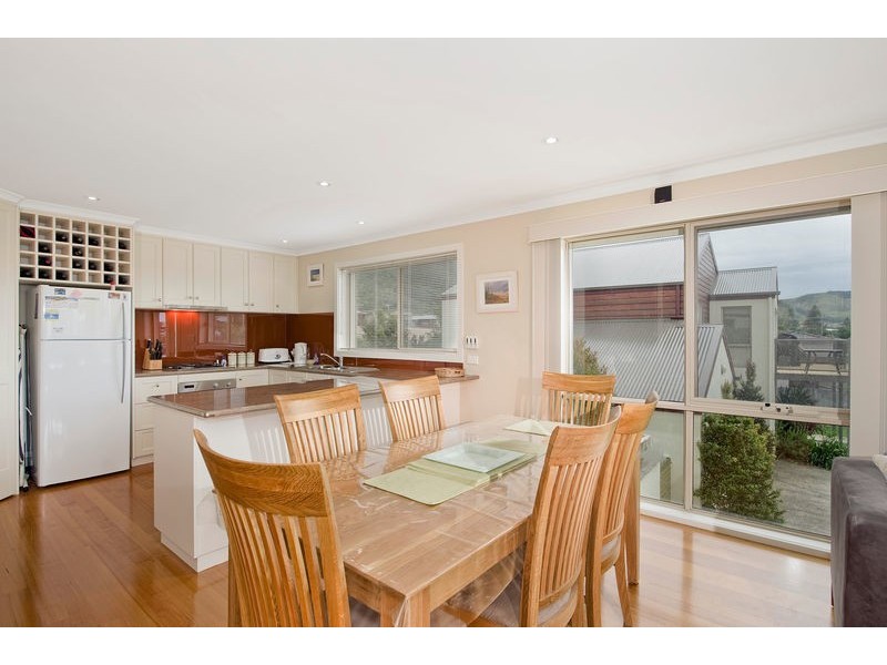 3/8 Murray Street, Apollo Bay VIC 3233