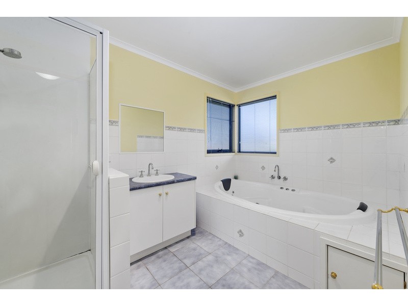 12 Outlook Road, Apollo Bay VIC 3233