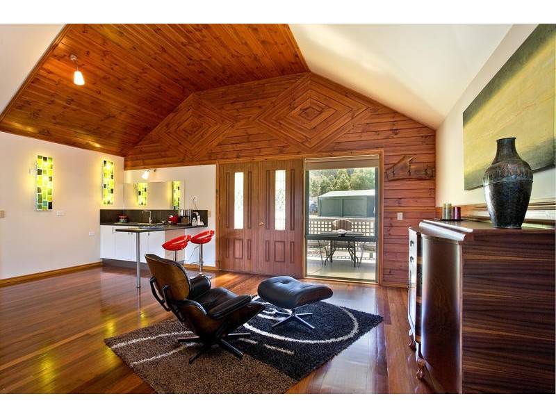 935 Barham River Road, Apollo Bay VIC 3233