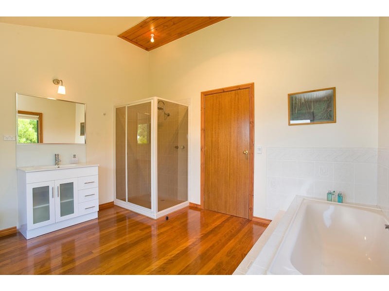 935 Barham River Road, Apollo Bay VIC 3233