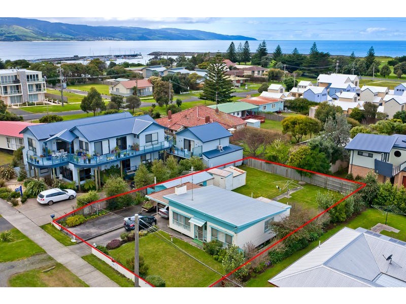 16 Great Ocean Road, Apollo Bay VIC 3233