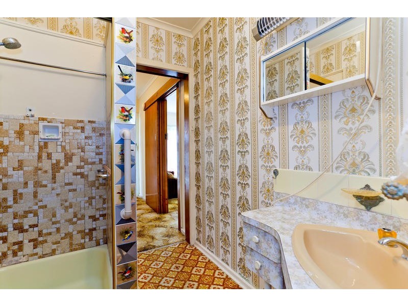 16 Great Ocean Road, Apollo Bay VIC 3233