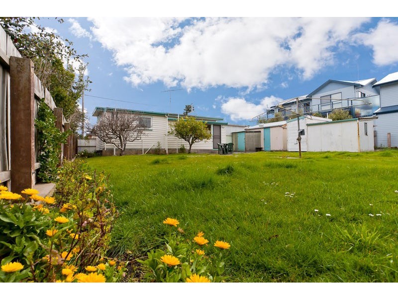 16 Great Ocean Road, Apollo Bay VIC 3233