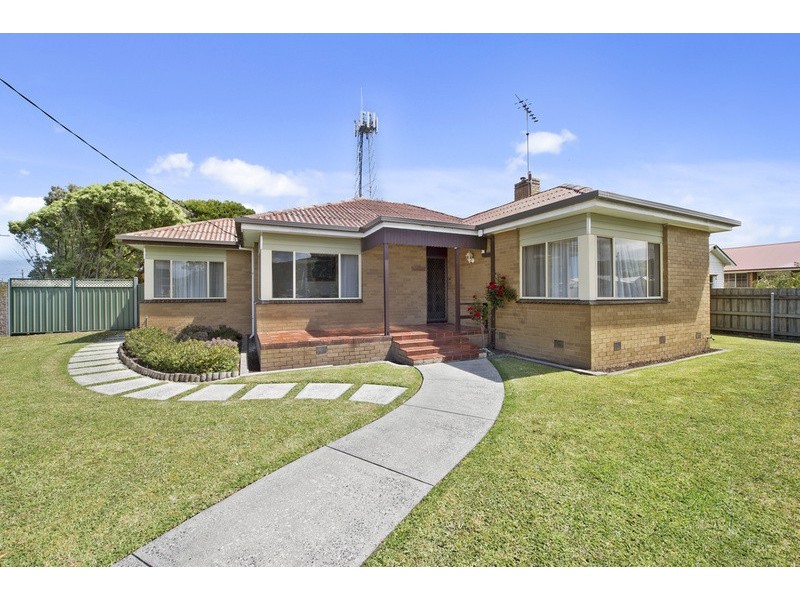 1 Montrose Avenue, Apollo Bay VIC 3233