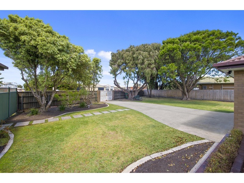 1 Montrose Avenue, Apollo Bay VIC 3233