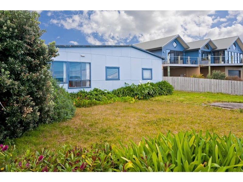 5086 Great Ocean Road, Wongarra VIC 3221