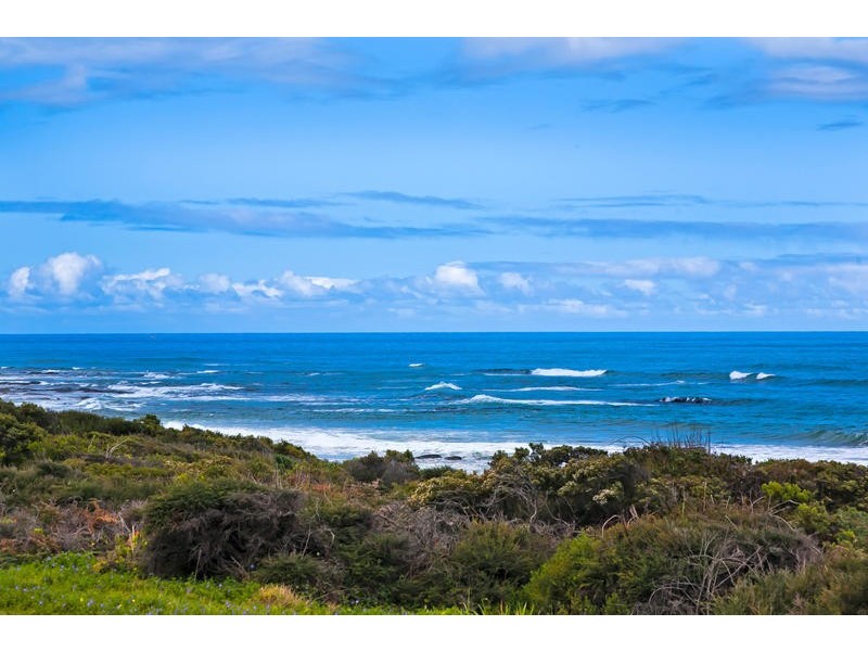 5086 Great Ocean Road, Wongarra VIC 3221