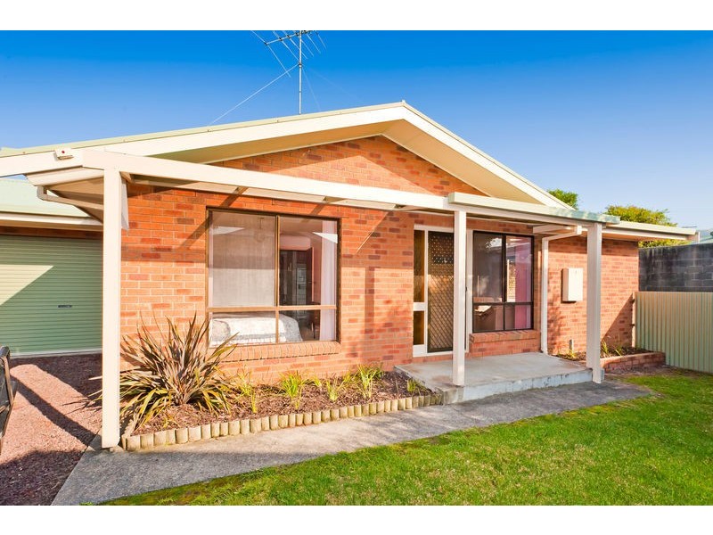 2/15 Fisk Street, Apollo Bay VIC 3233