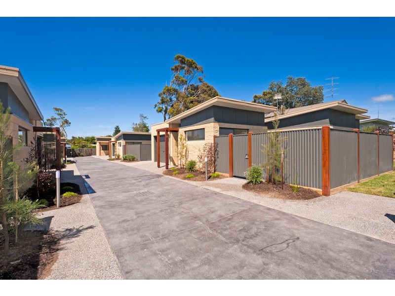 1 & 4/5-7 Pengilley Avenue, Apollo Bay VIC 3233
