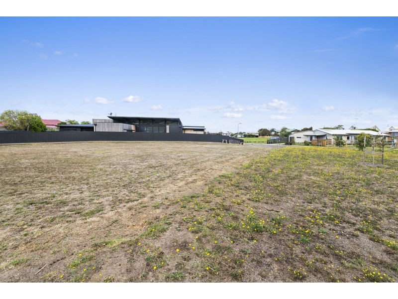 10 Dolphin Court, Apollo Bay VIC 3233