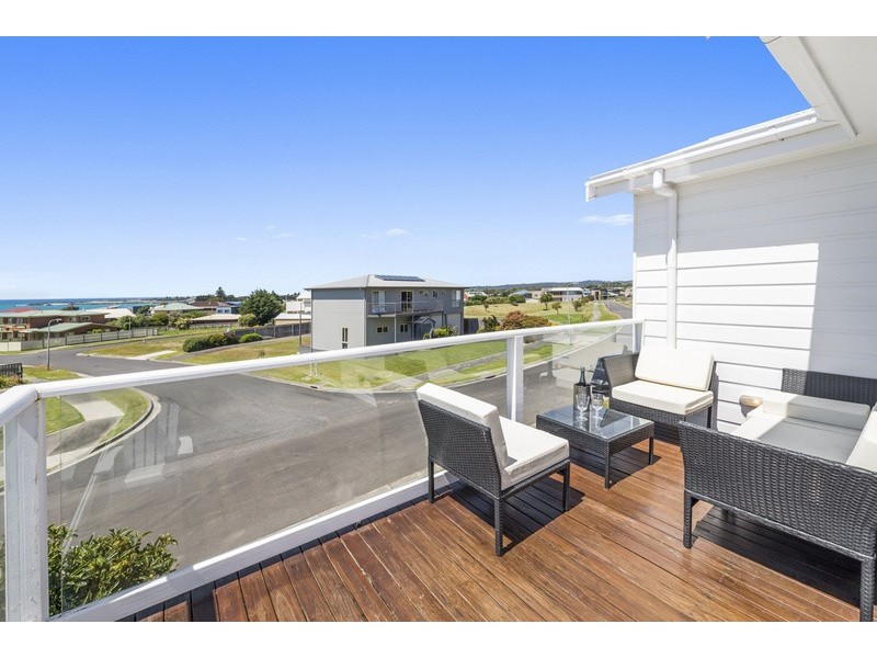 1 Nigel Court, Apollo Bay VIC 3233