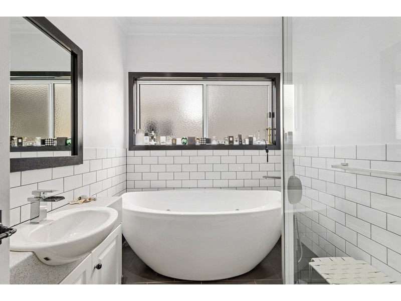 1 Nigel Court, Apollo Bay VIC 3233