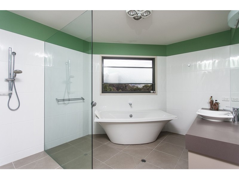 9 Telford Street, Apollo Bay VIC 3233