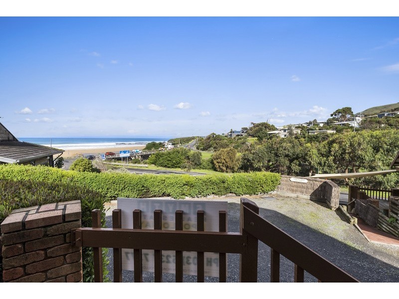 2/3 Old Coach Road, Skenes Creek VIC 3233