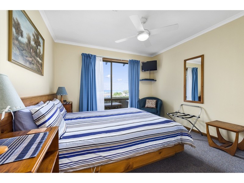 2/3 Old Coach Road, Skenes Creek VIC 3233