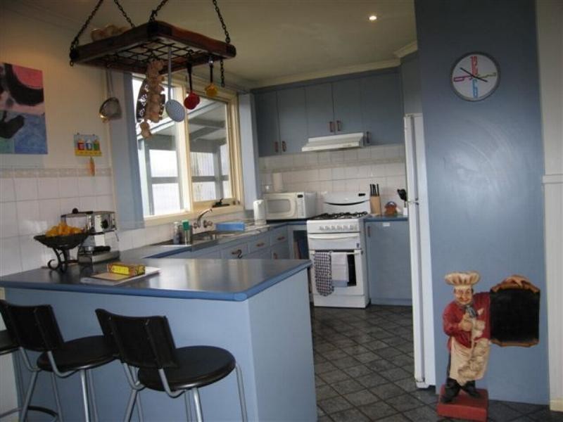 3 Fry Court, Apollo Bay VIC 3233