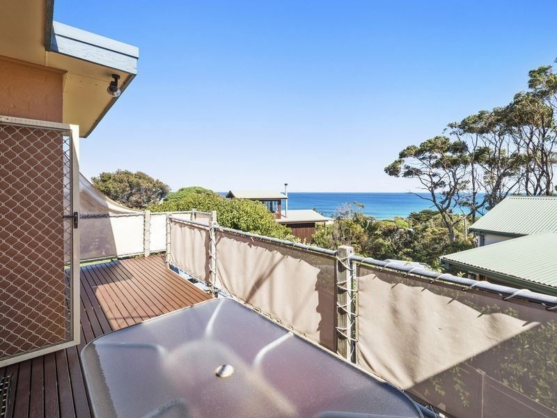 Unit 2/27 Vista Avenue, Skenes Creek VIC 3233