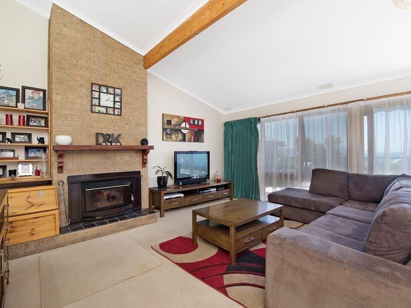 11 Mitchell Court, Marengo VIC 3233