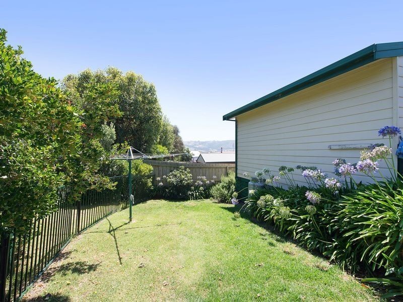 11 Mitchell Court, Marengo VIC 3233