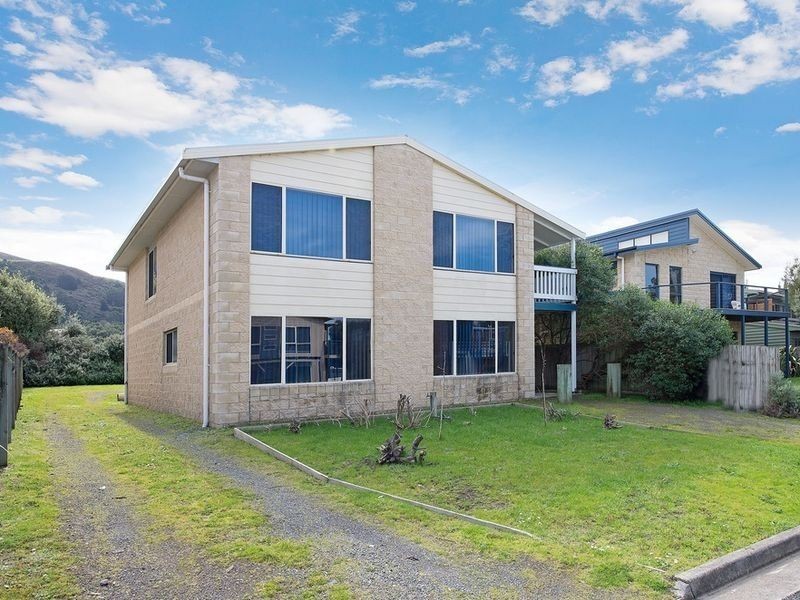 10 Scenic Drive, Apollo Bay VIC 3233