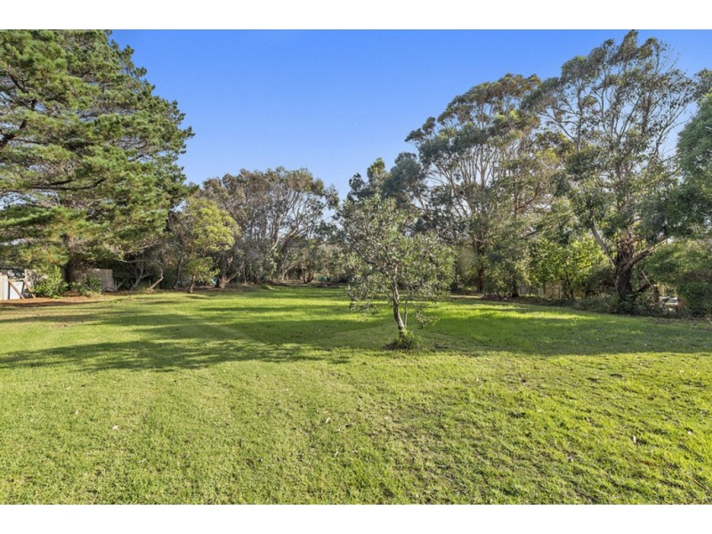 4 Mc Minn Court, Marengo VIC 3233