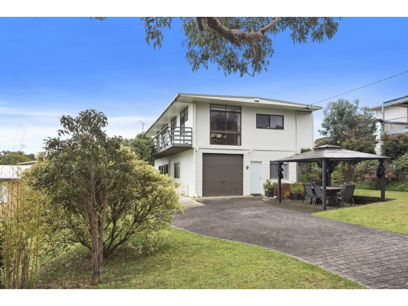 11 Bass Crescent, Skenes Creek VIC 3233