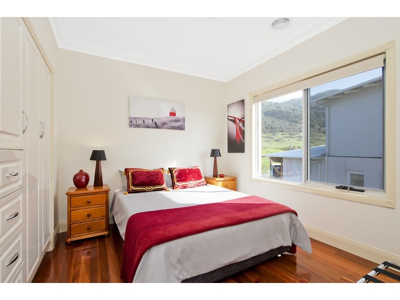 16 Joyce Street, Apollo Bay VIC 3233
