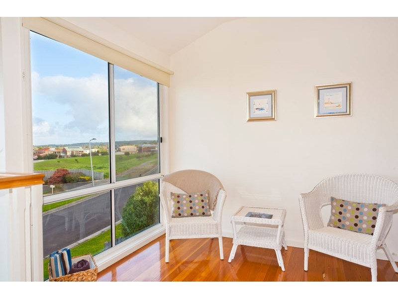 1 Nigel Court, Apollo Bay VIC 3233