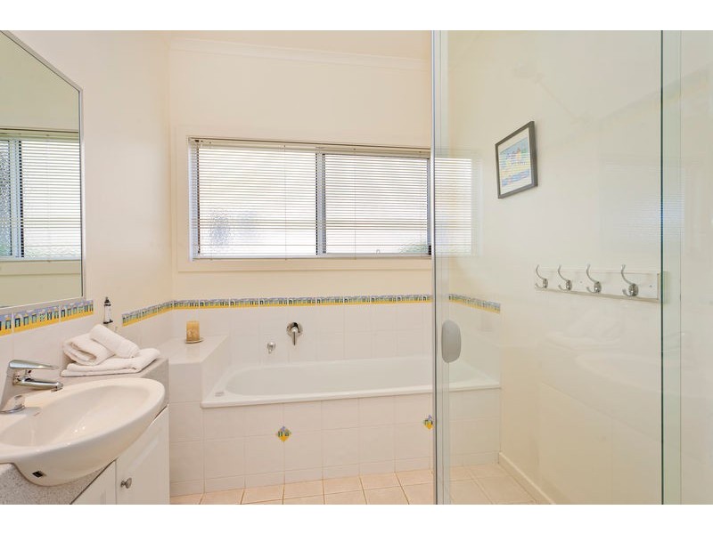 1 Nigel Court, Apollo Bay VIC 3233