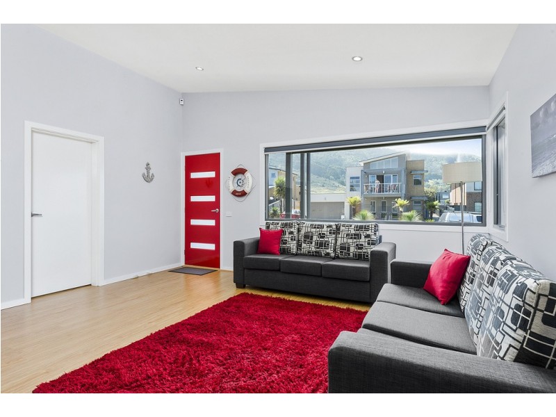 6 Gum Court, Apollo Bay VIC 3233