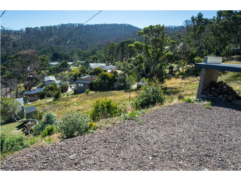 14 Mitchell Grove, Separation Creek VIC 3221