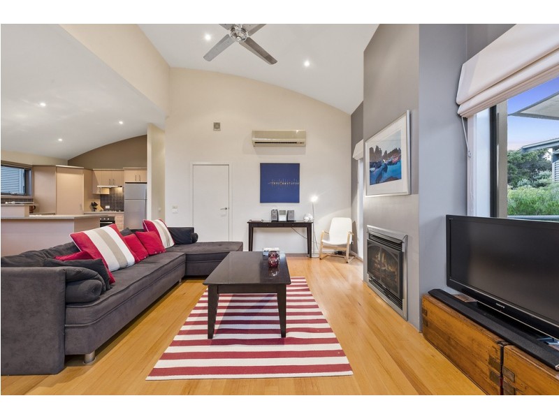 2/10 Noel Street, Apollo Bay VIC 3233