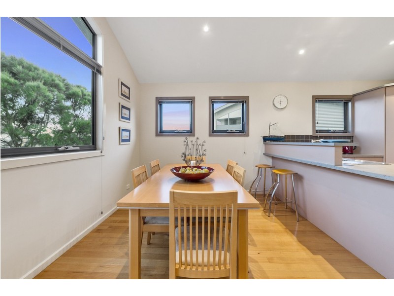 2/10 Noel Street, Apollo Bay VIC 3233