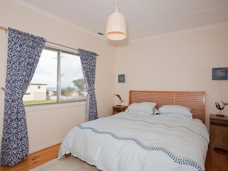 8 Surf Avenue, Skenes Creek VIC 3233