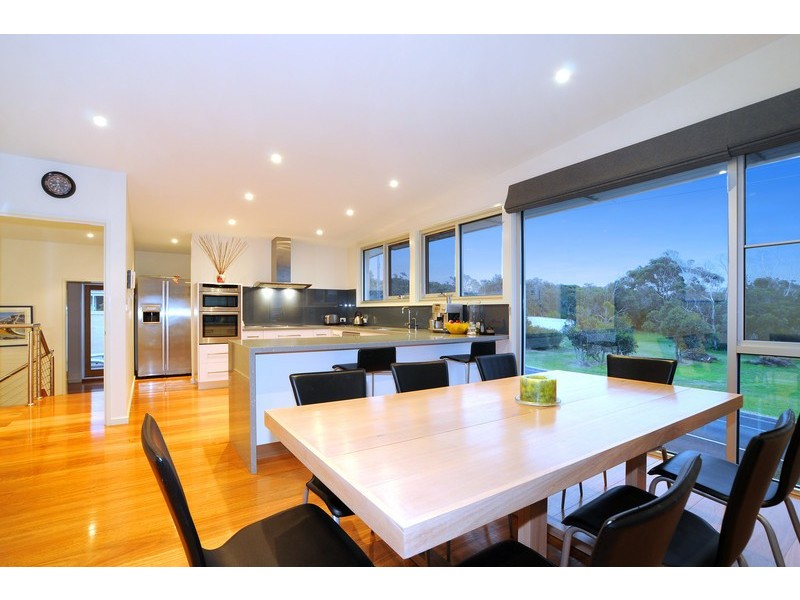 6 Marengo Crescent, Marengo VIC 3233