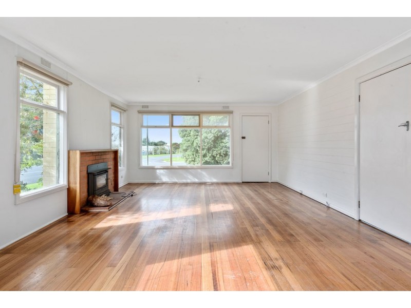 109 McLachlan Street, Apollo Bay VIC 3233