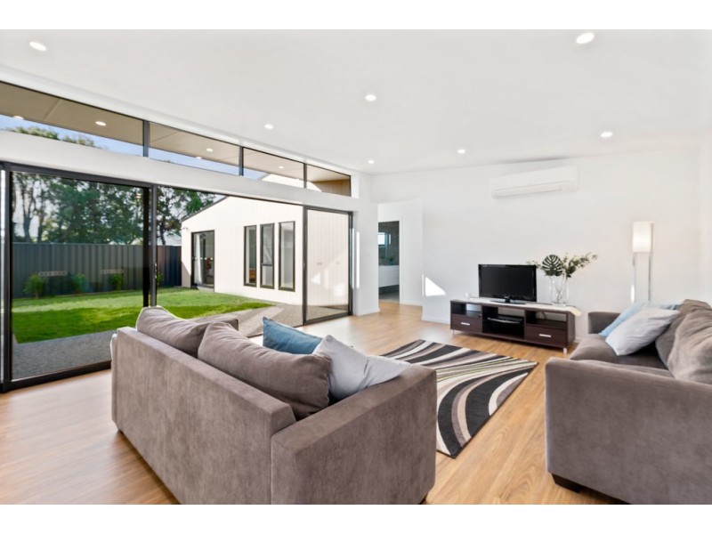 2/14 Noel Street, Apollo Bay VIC 3233