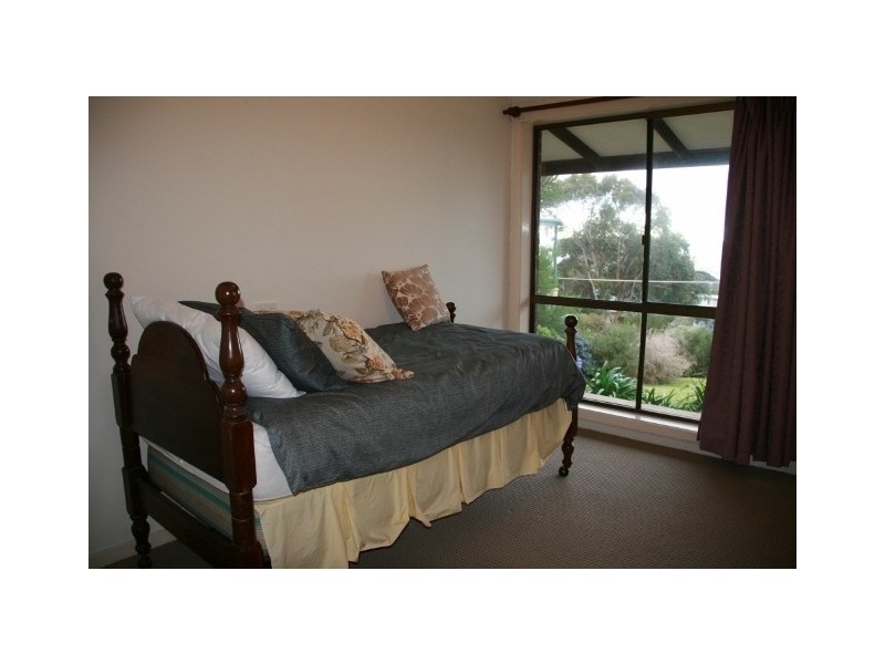 12 Vista Avenue, Skenes Creek VIC 3233