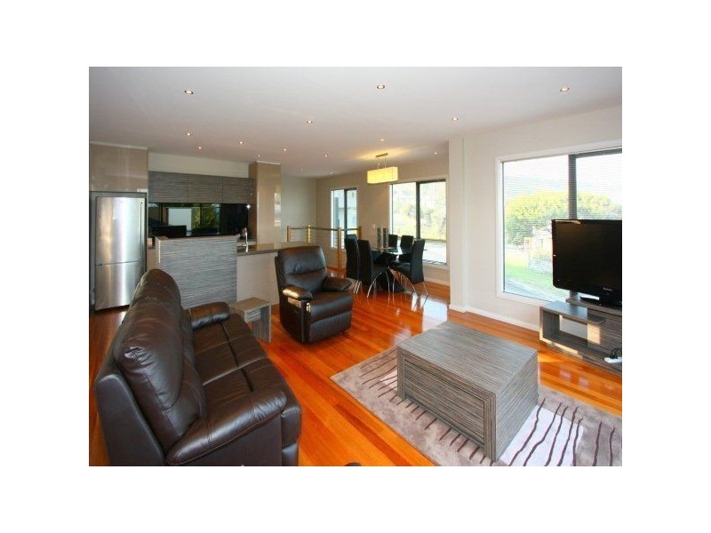 2/25 Surf Avenue, Skenes Creek VIC 3233