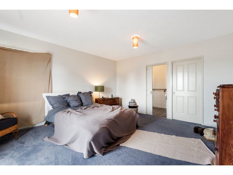 18 Scenic Drive, Apollo Bay VIC 3233