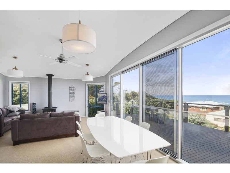 17 Surf Avenue, Apollo Bay VIC 3233