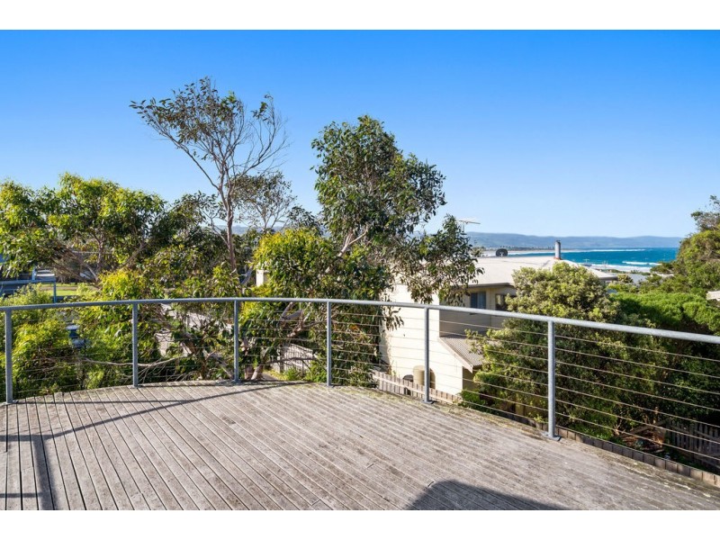 2/11 Great Ocean Road, Marengo VIC 3233
