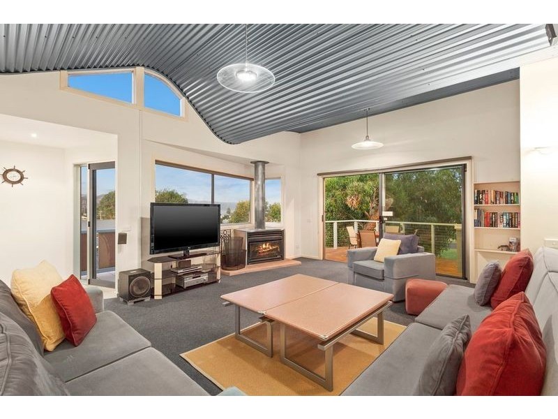 9A Diana Street, Apollo Bay VIC 3233