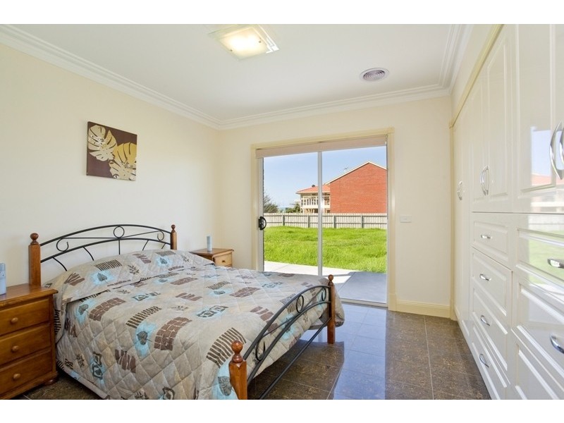 16 Joyce Street, Apollo Bay VIC 3233