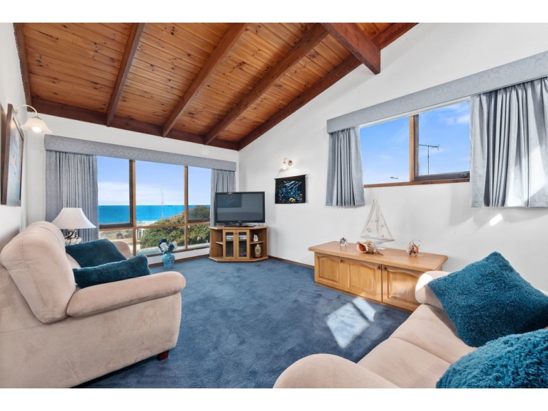 4 Karlson Street, Skenes Creek VIC 3233