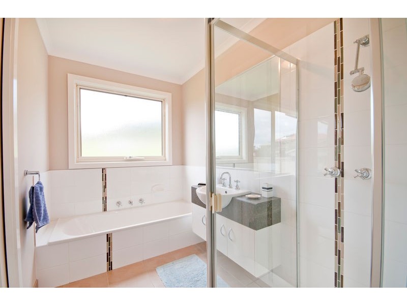 1 Jillian Road, Apollo Bay VIC 3233