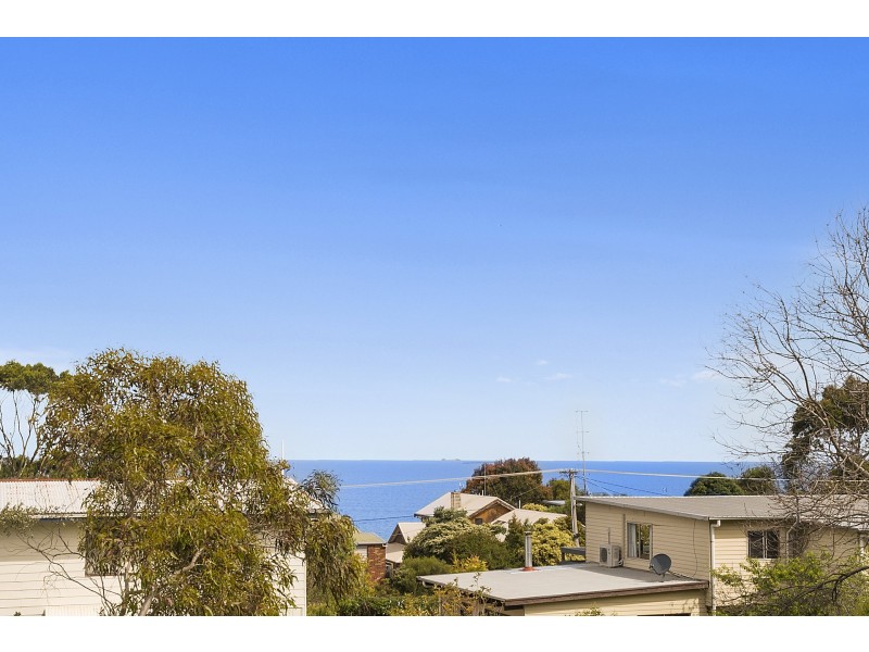 17 Point Avenue, Skenes Creek VIC 3233