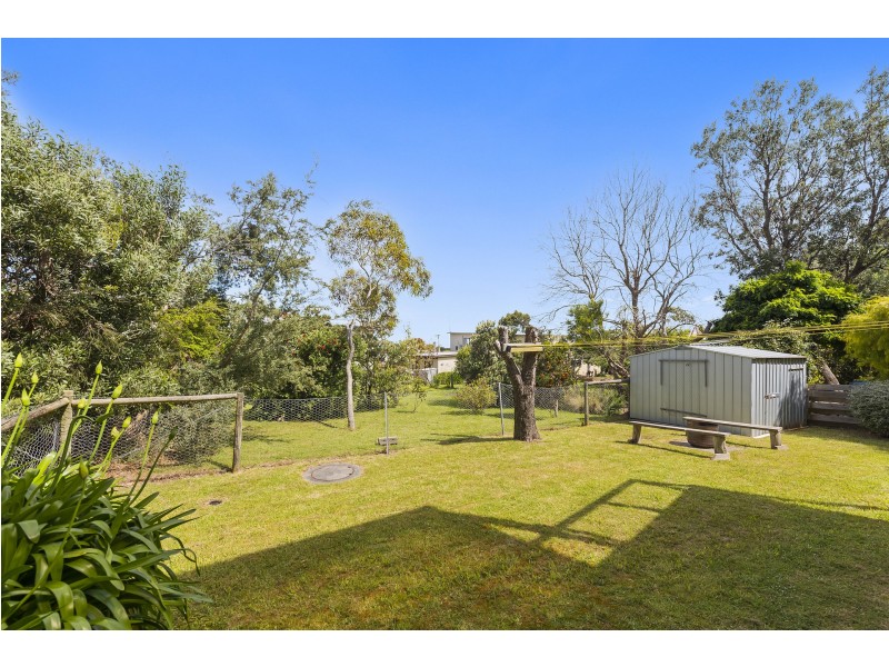 17 Point Avenue, Skenes Creek VIC 3233